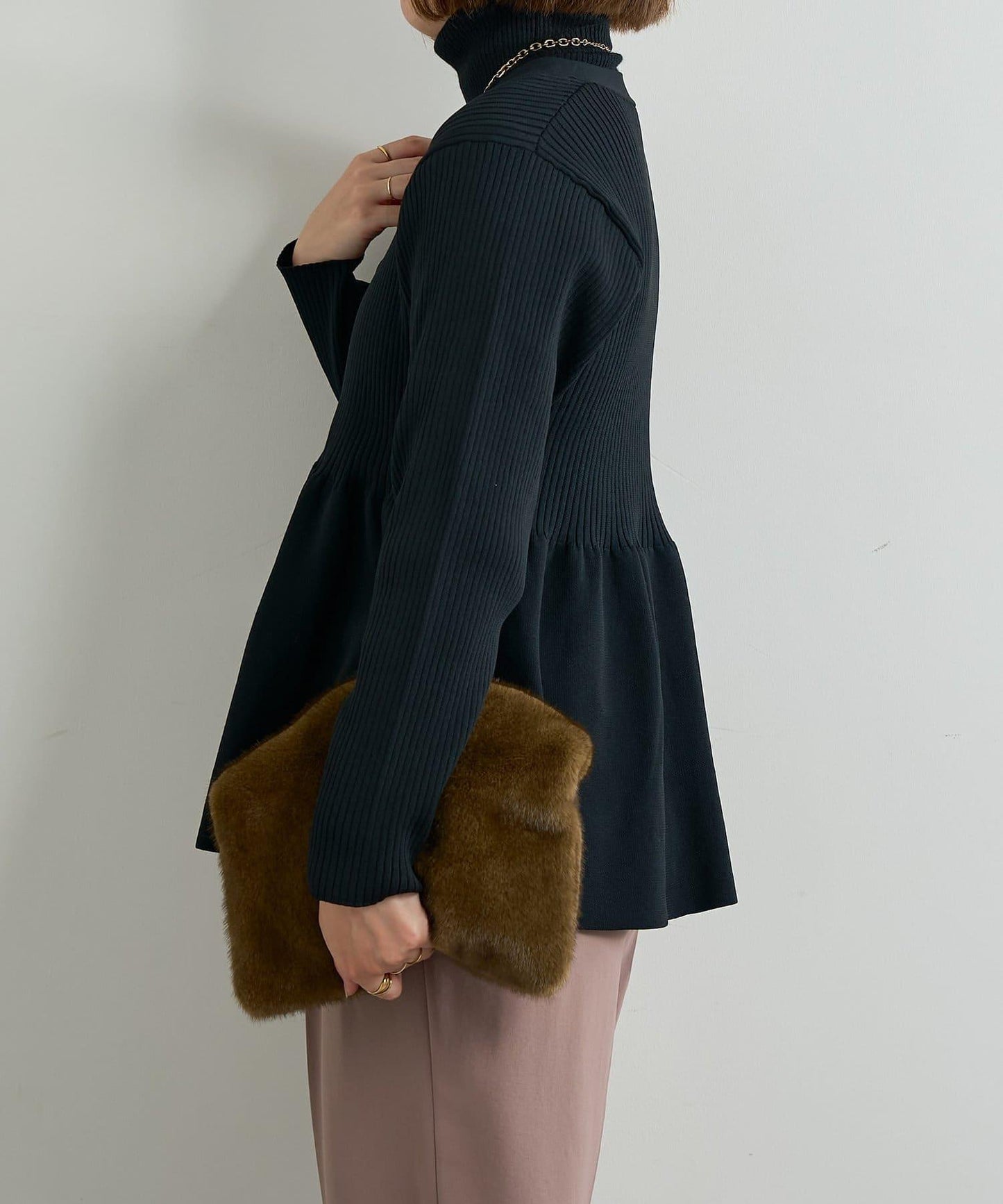 日常百搭羅紋高領衫