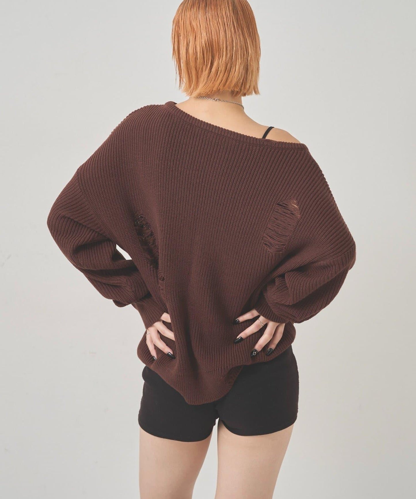 破洞印花針織衫