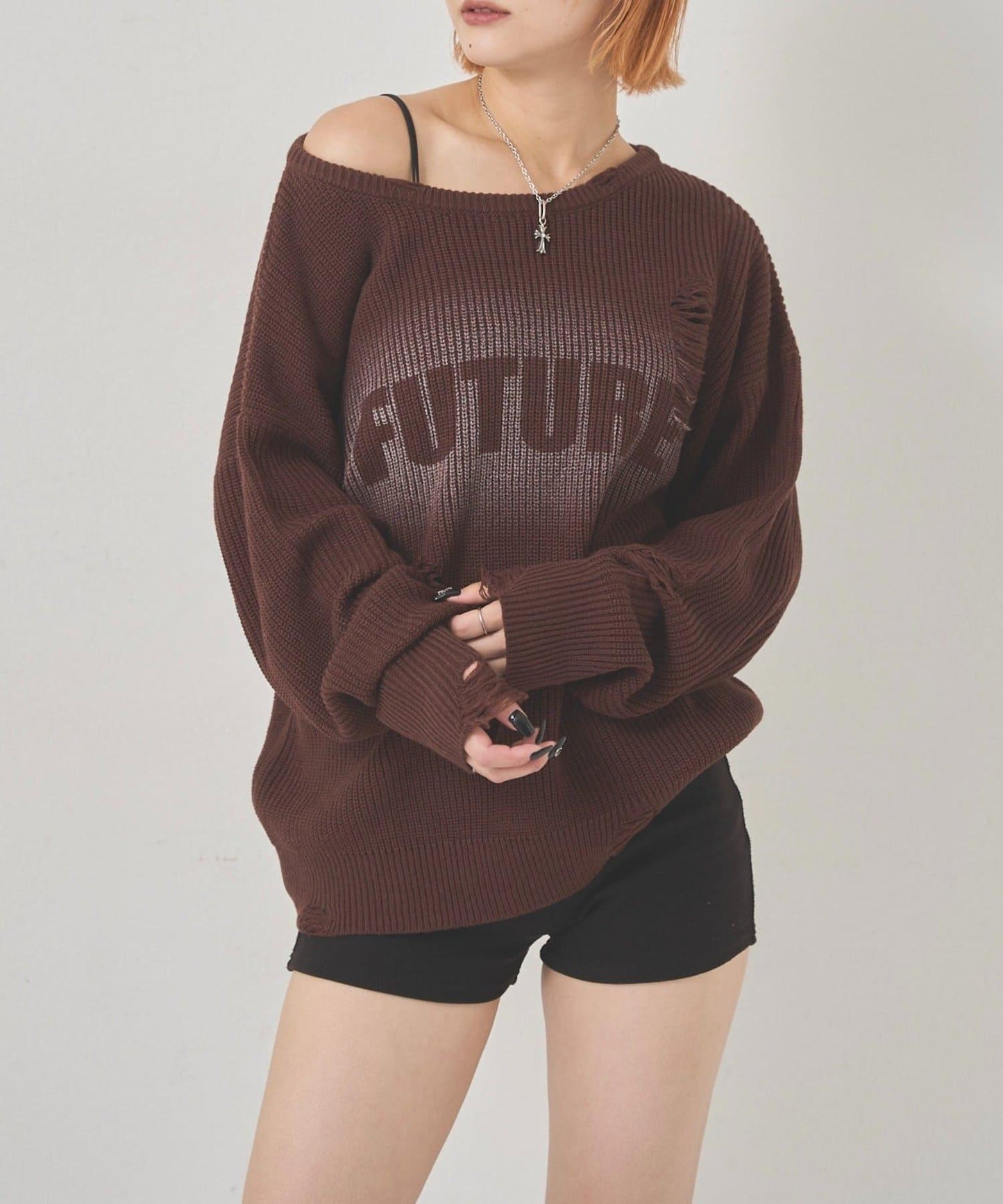 破洞印花針織衫