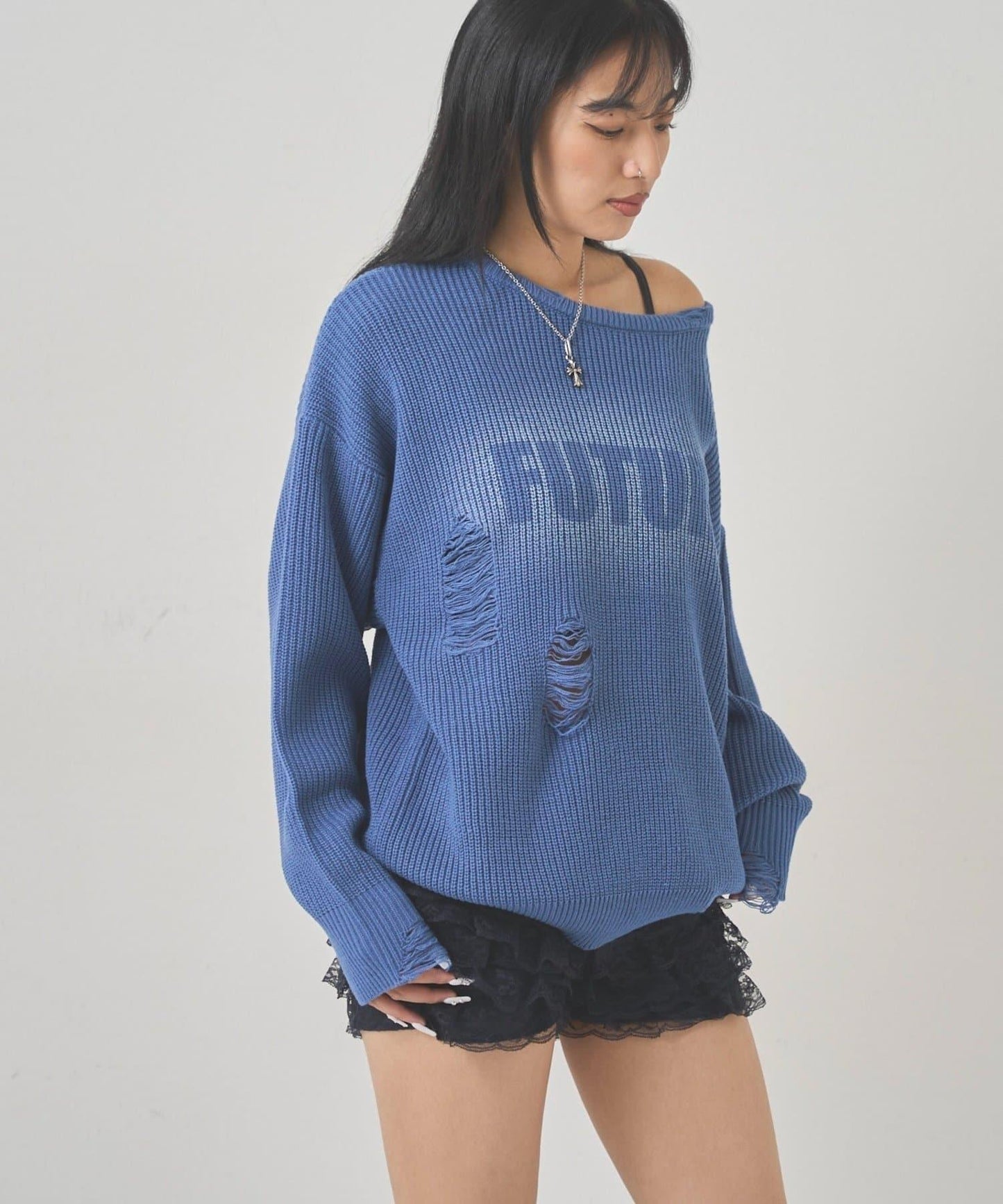 破洞印花針織衫