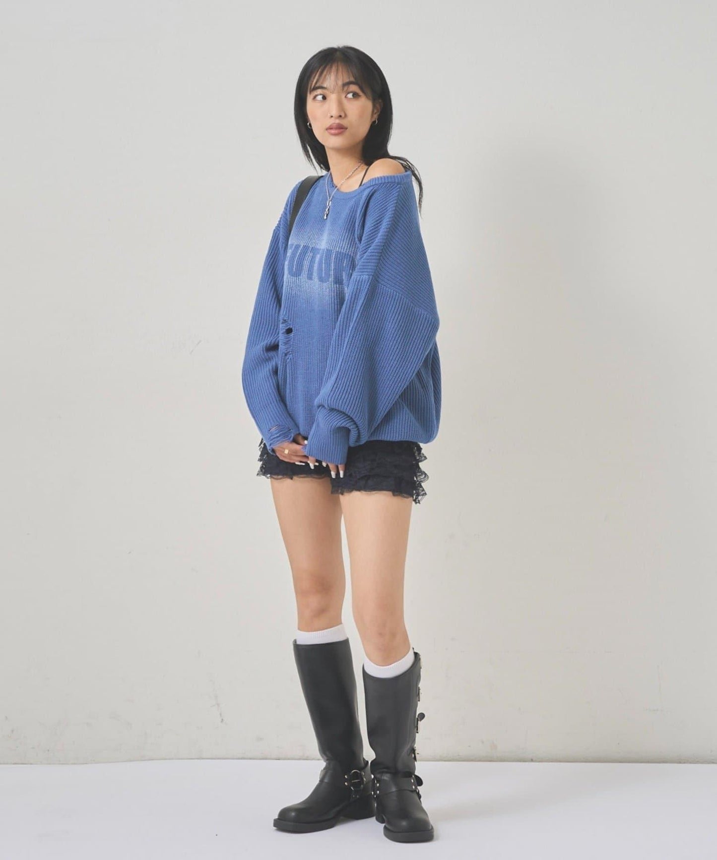 破洞印花針織衫