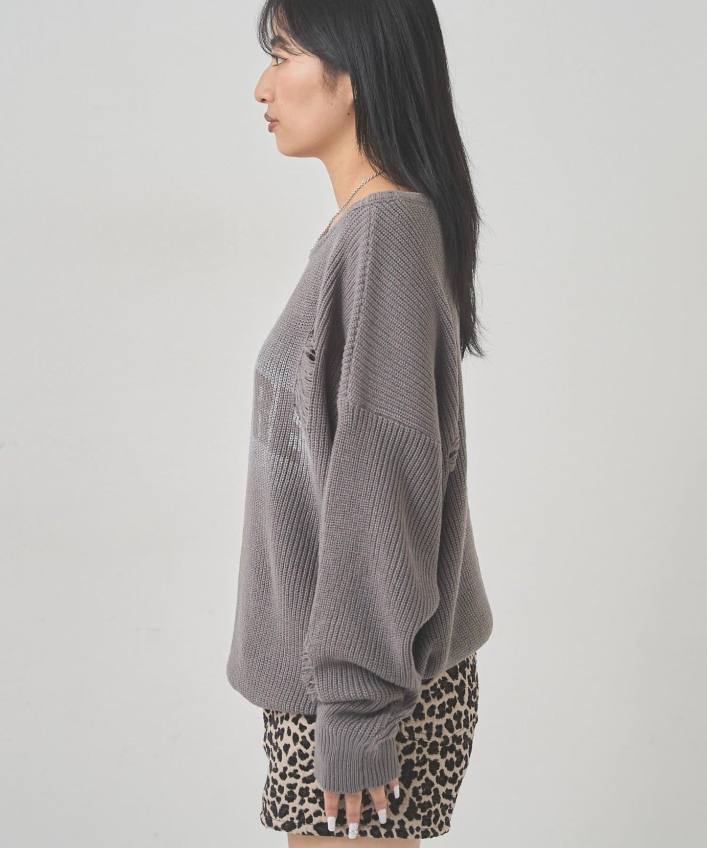 破洞印花針織衫