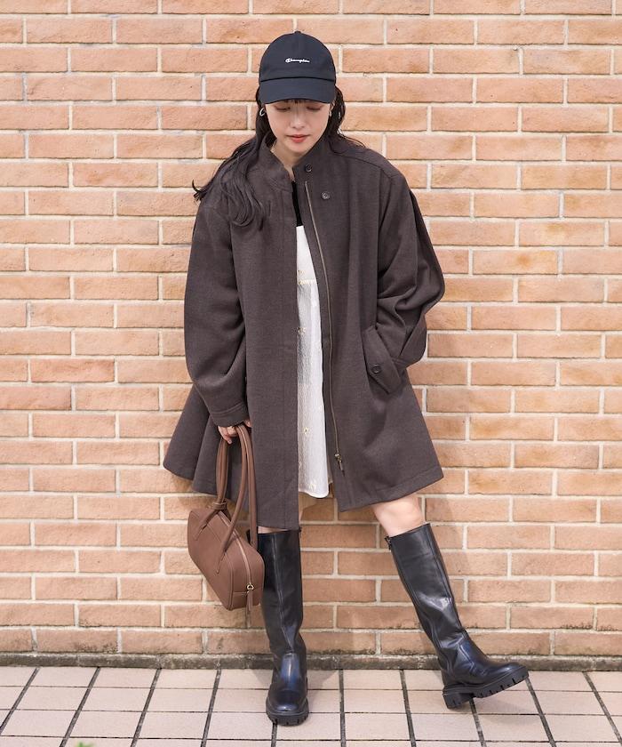 羊毛迷你喇叭大衣