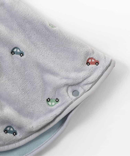 羊羔絨刺繡披風