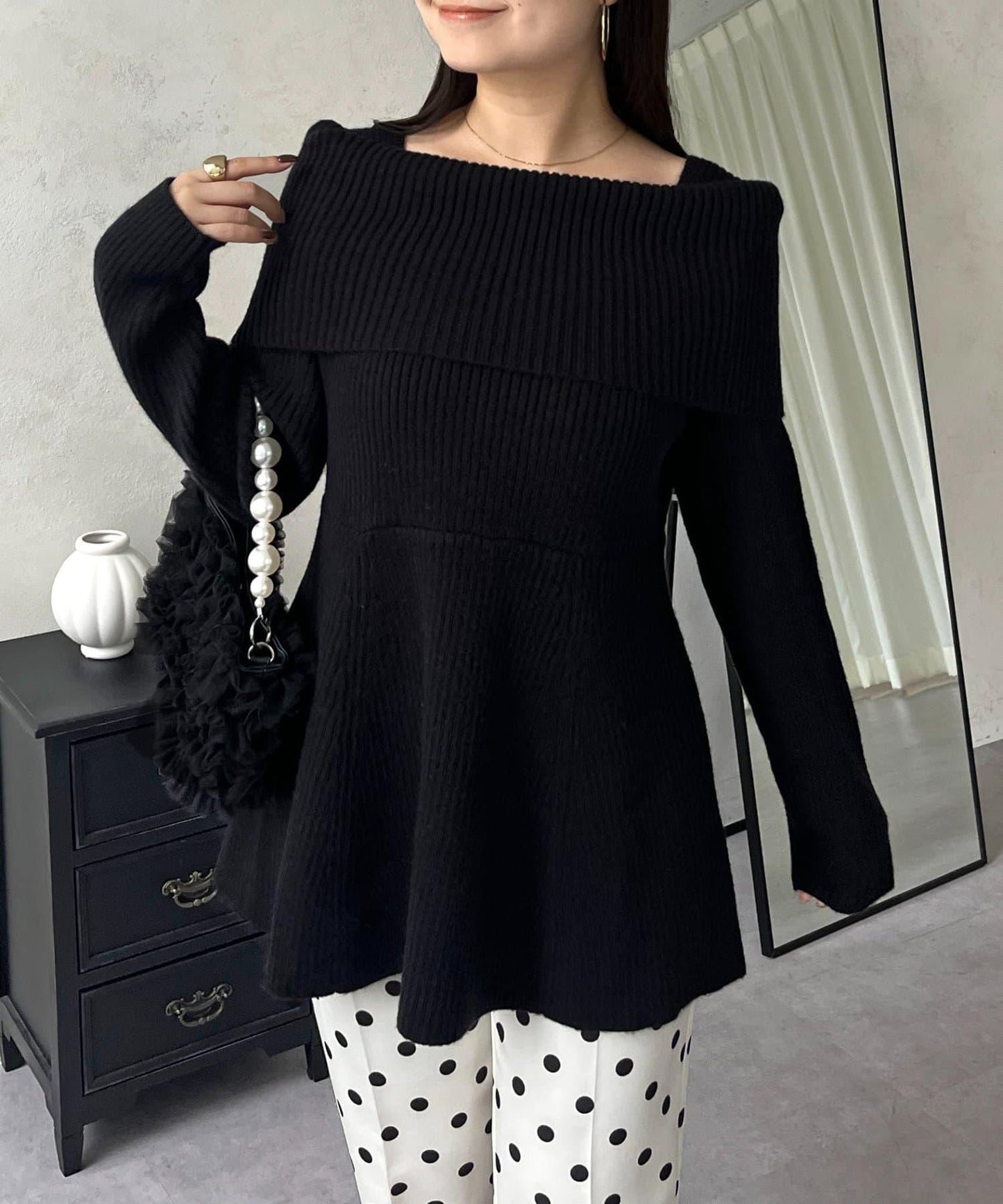 【防靜電】一字肩荷葉邊針織衫