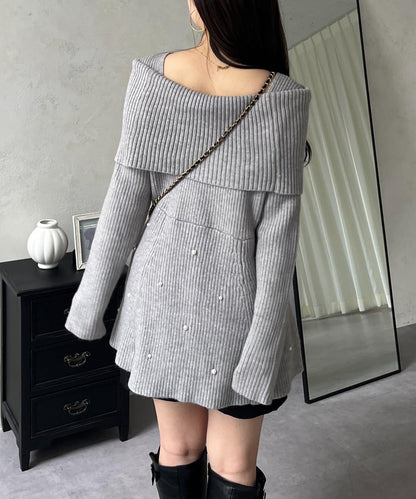 【防靜電】下襬珍珠一字肩荷葉邊針織衫