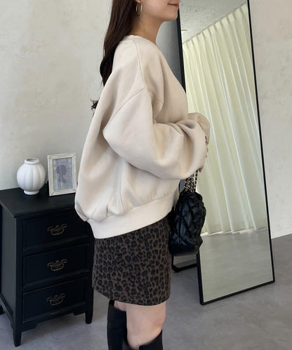 背面金屬裝飾加絨衛衣