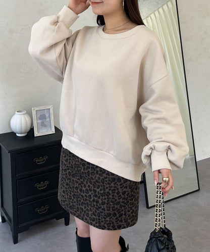 背面金屬裝飾加絨衛衣