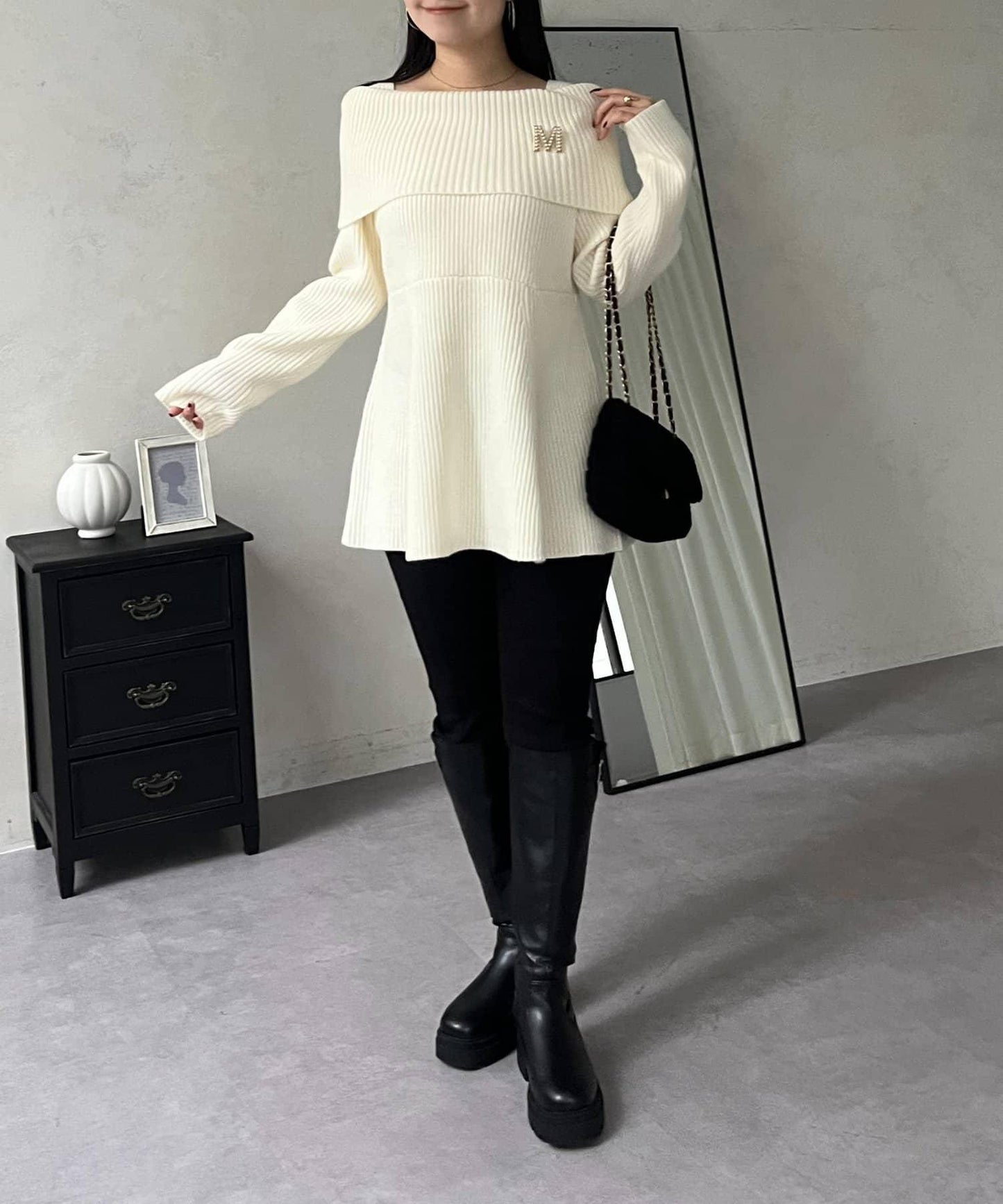 【防靜電】一字肩荷葉邊針織衫