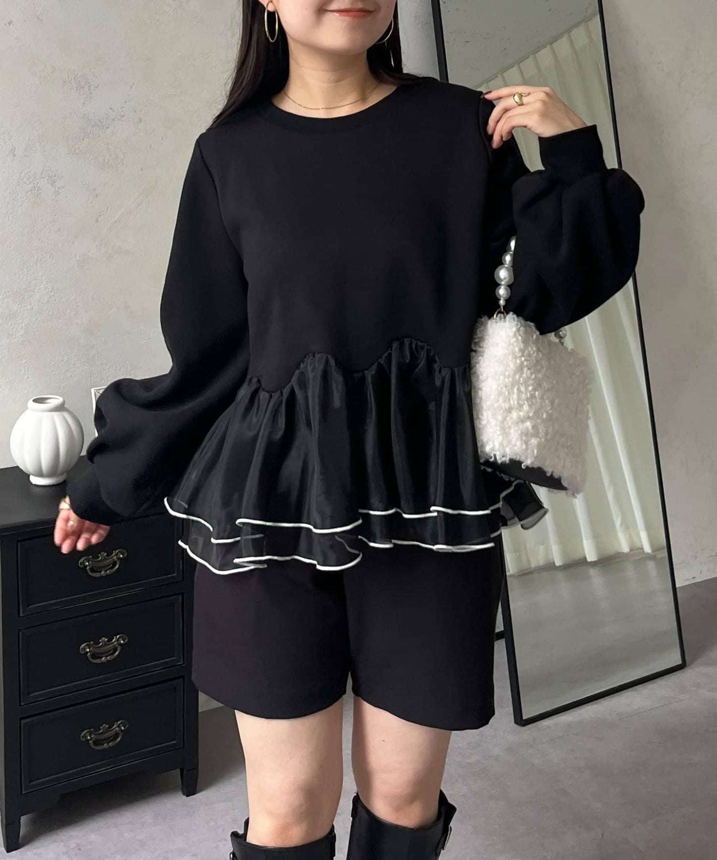 拼色下襬荷葉邊衛衣