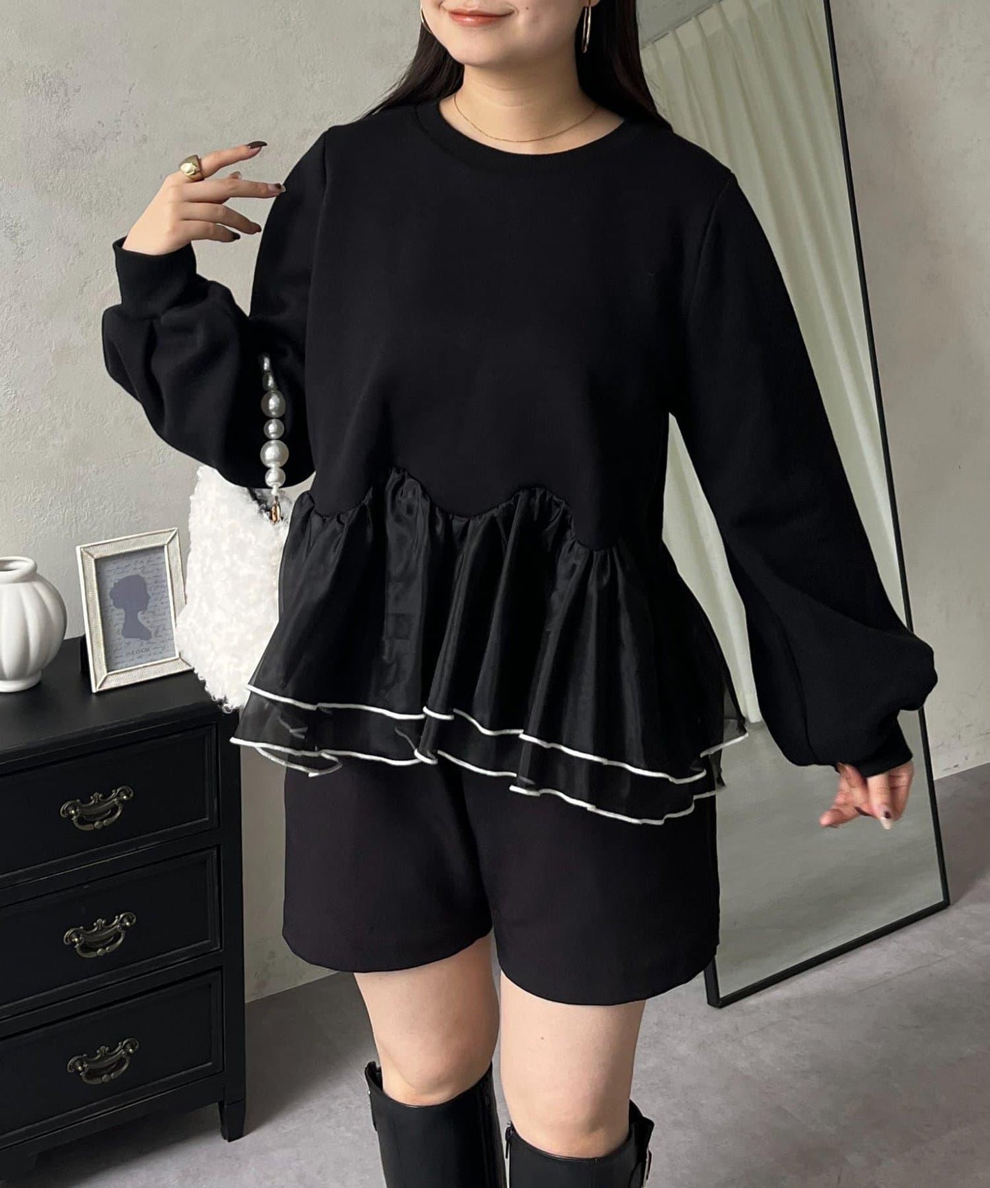 拼色下襬荷葉邊衛衣