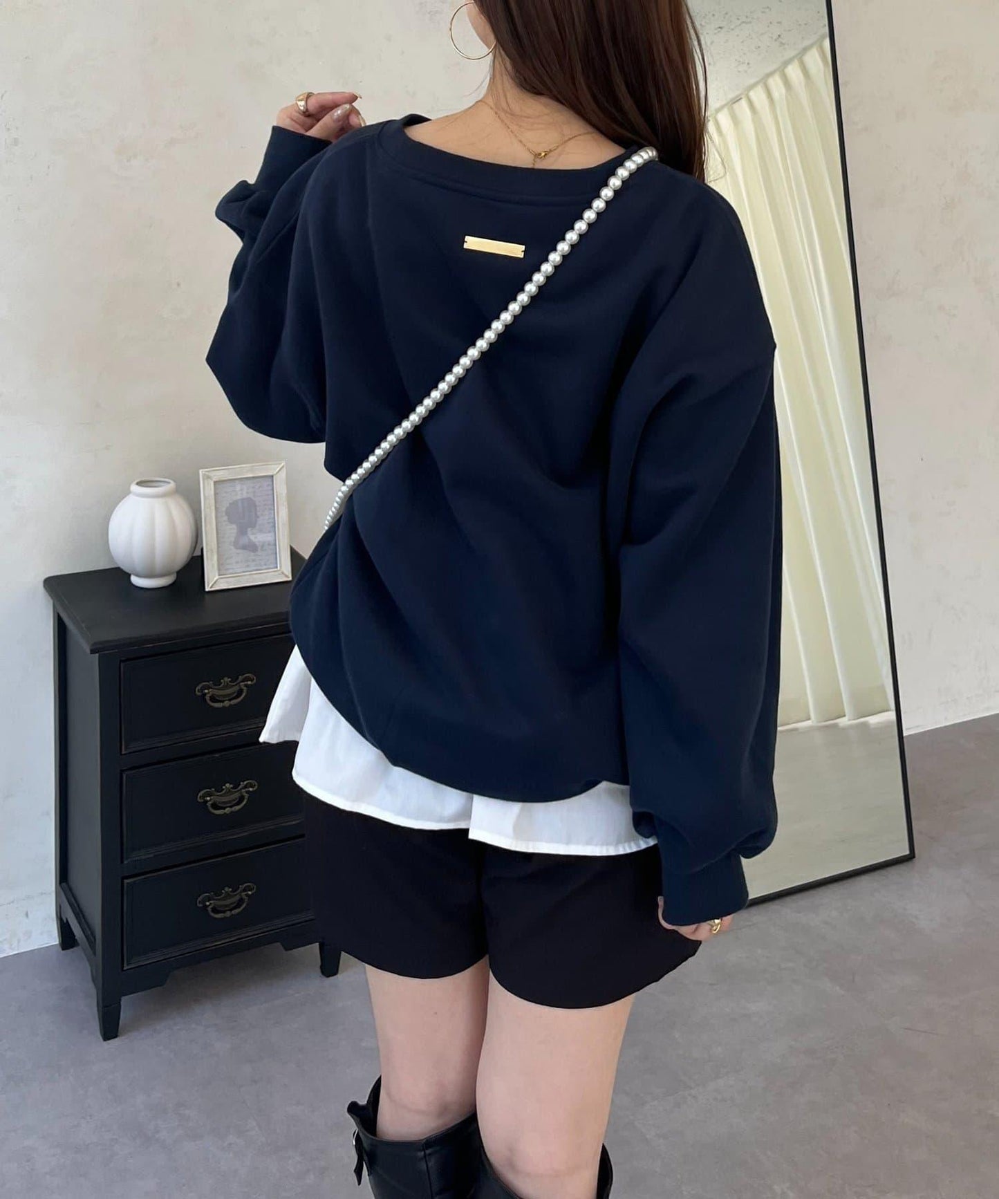 背面金屬裝飾加絨衛衣