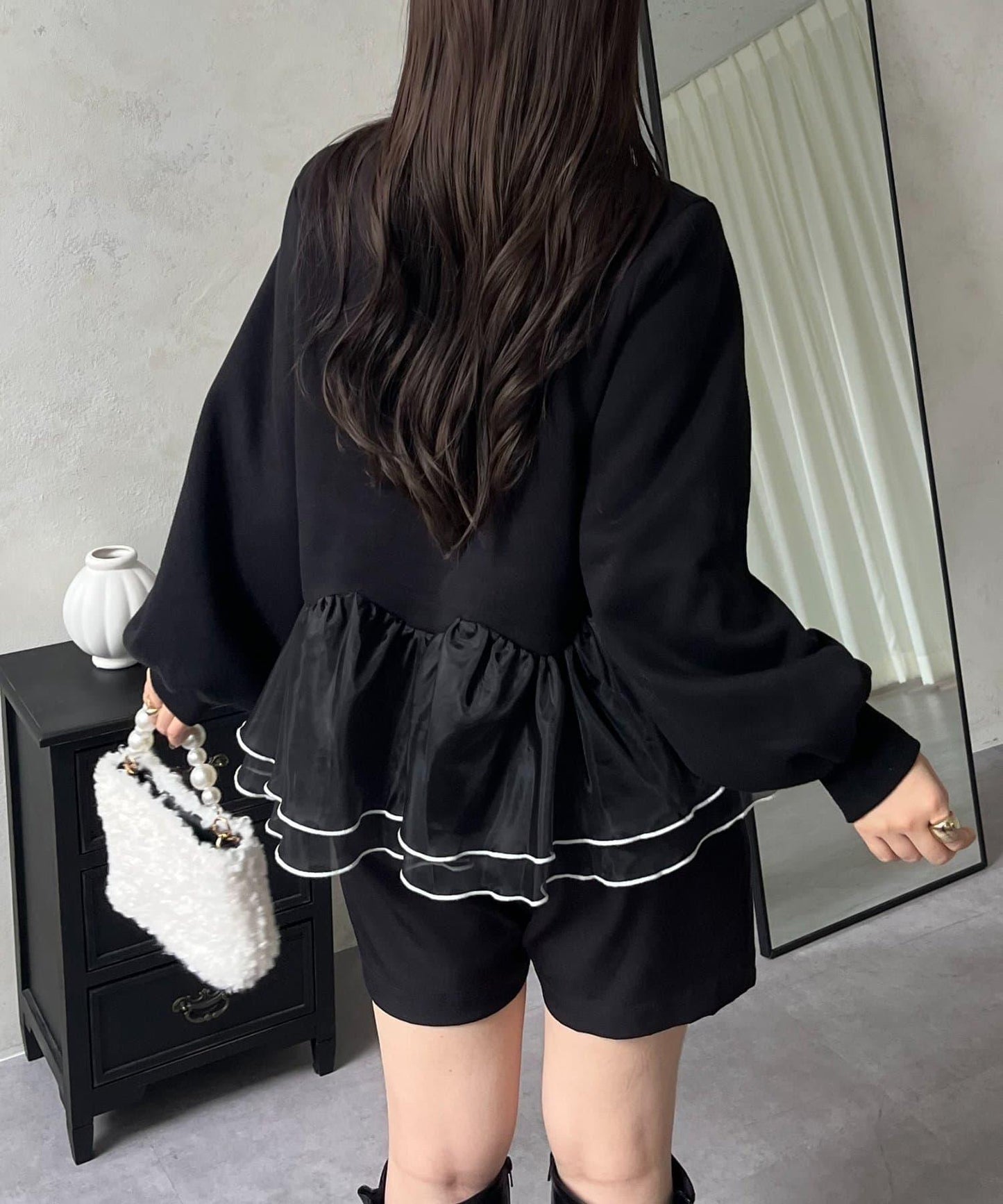 拼色下襬荷葉邊衛衣