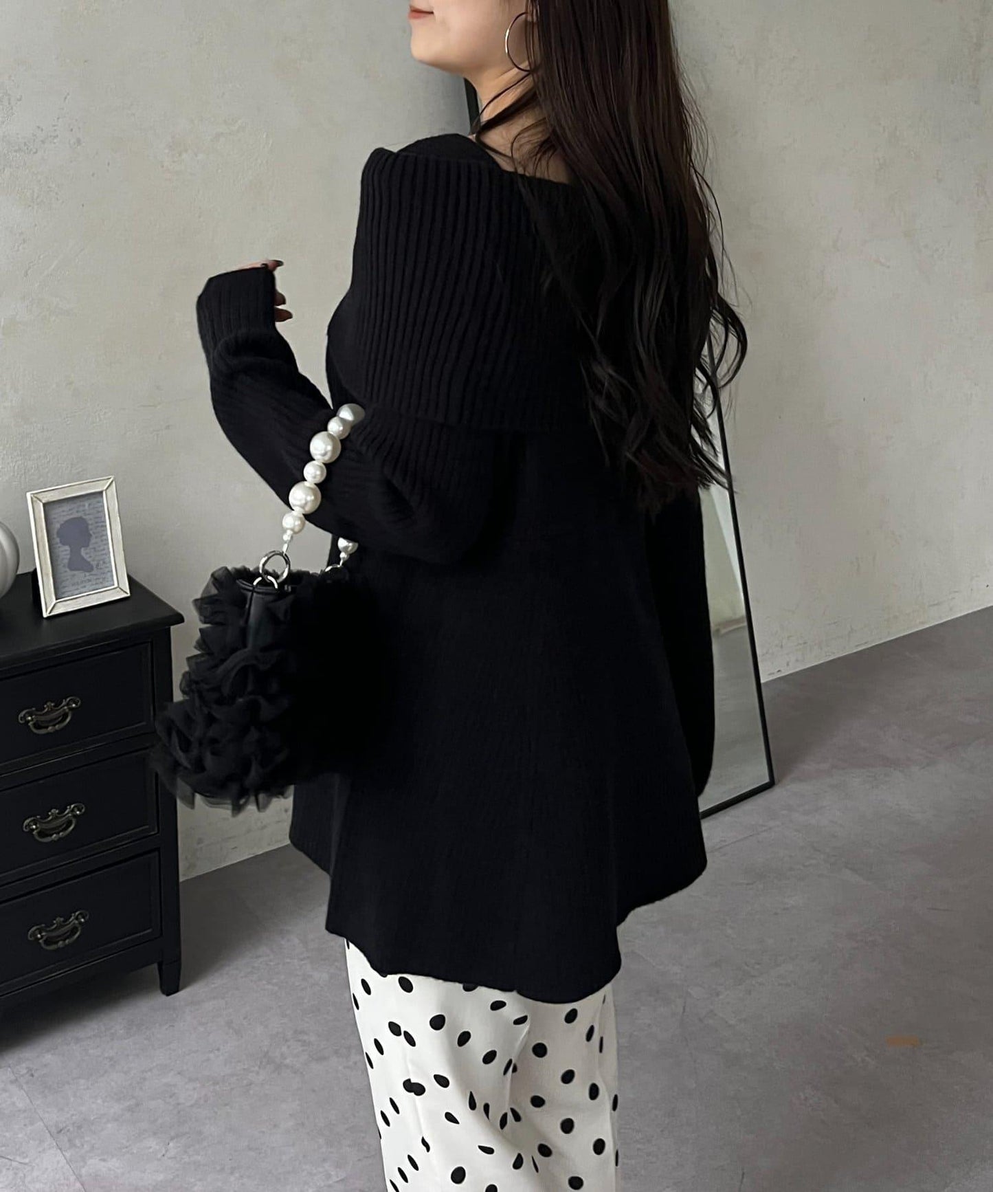 【防靜電】一字肩荷葉邊針織衫