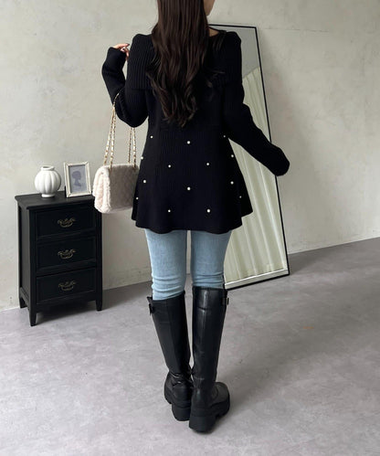 【防靜電】下襬珍珠一字肩荷葉邊針織衫