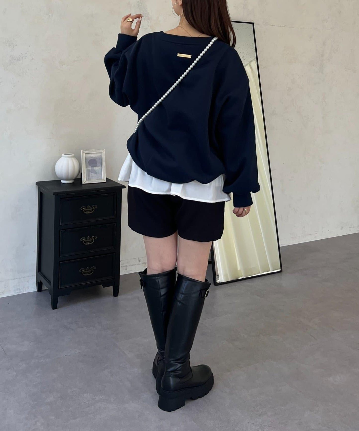 背面金屬裝飾加絨衛衣