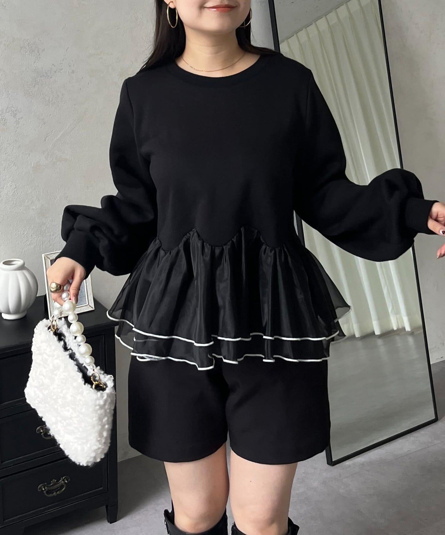 拼色下襬荷葉邊衛衣