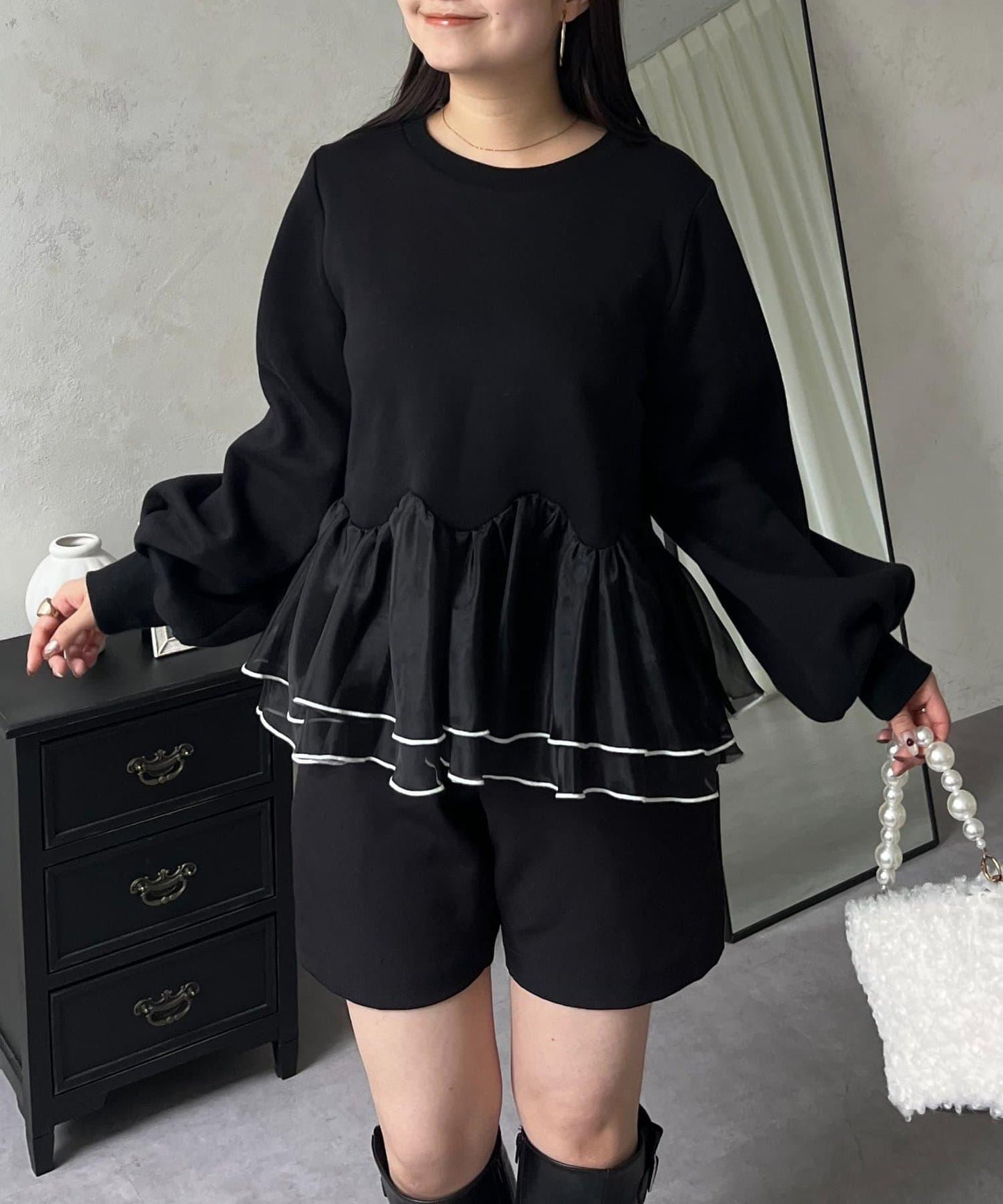 拼色下襬荷葉邊衛衣