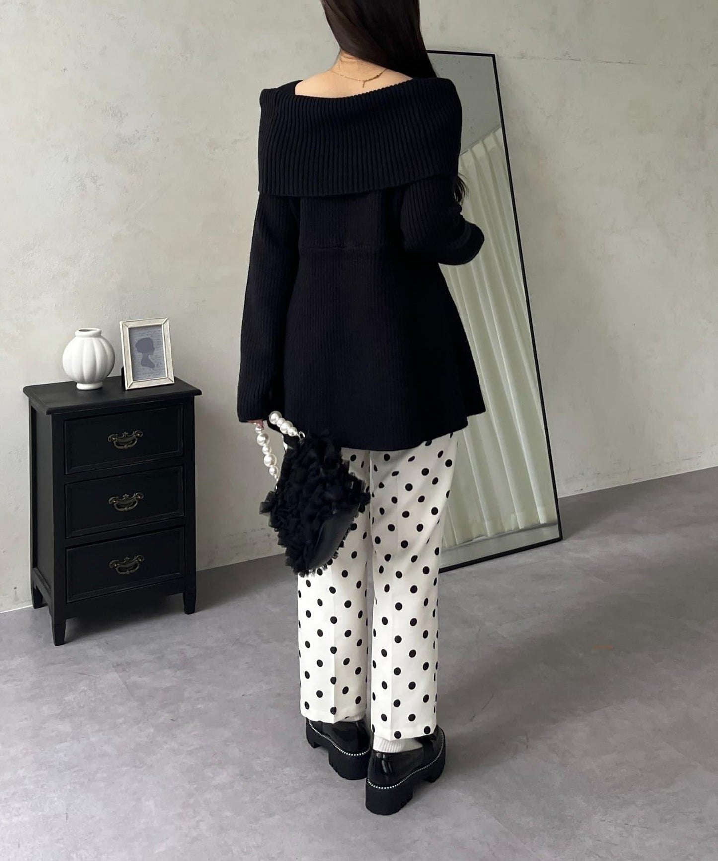 【防靜電】一字肩荷葉邊針織衫