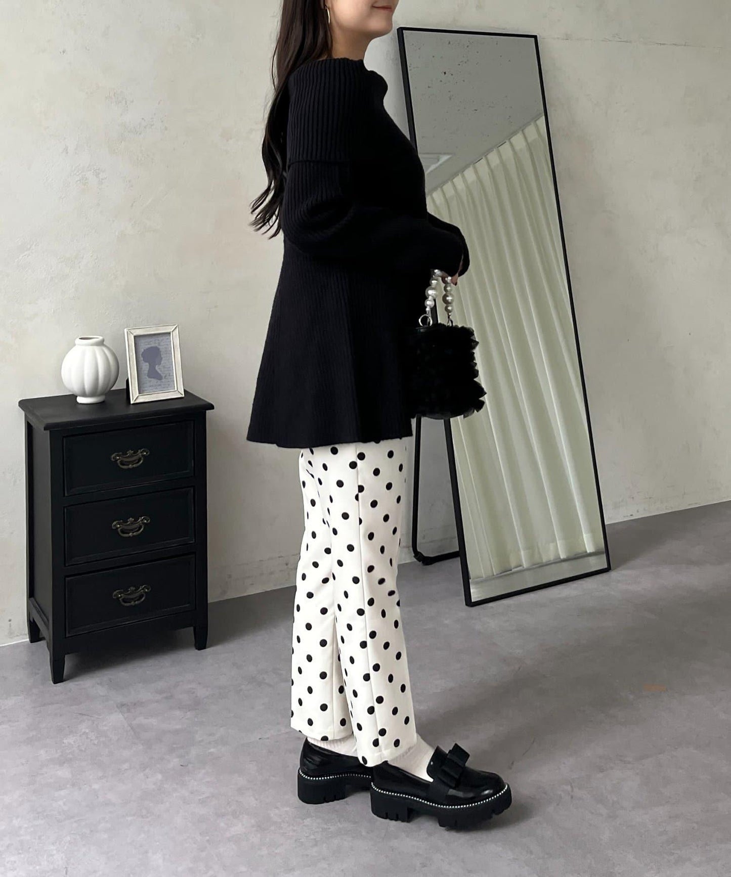 【防靜電】一字肩荷葉邊針織衫