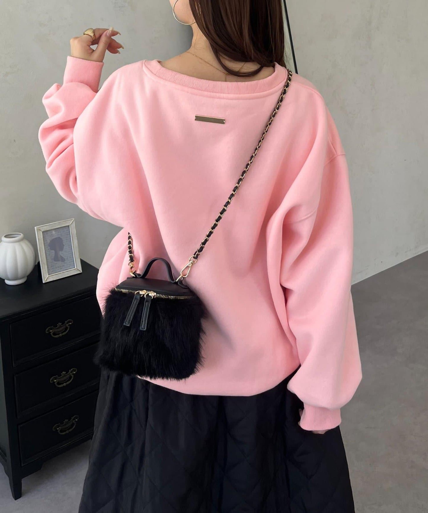 背面金屬裝飾加絨衛衣