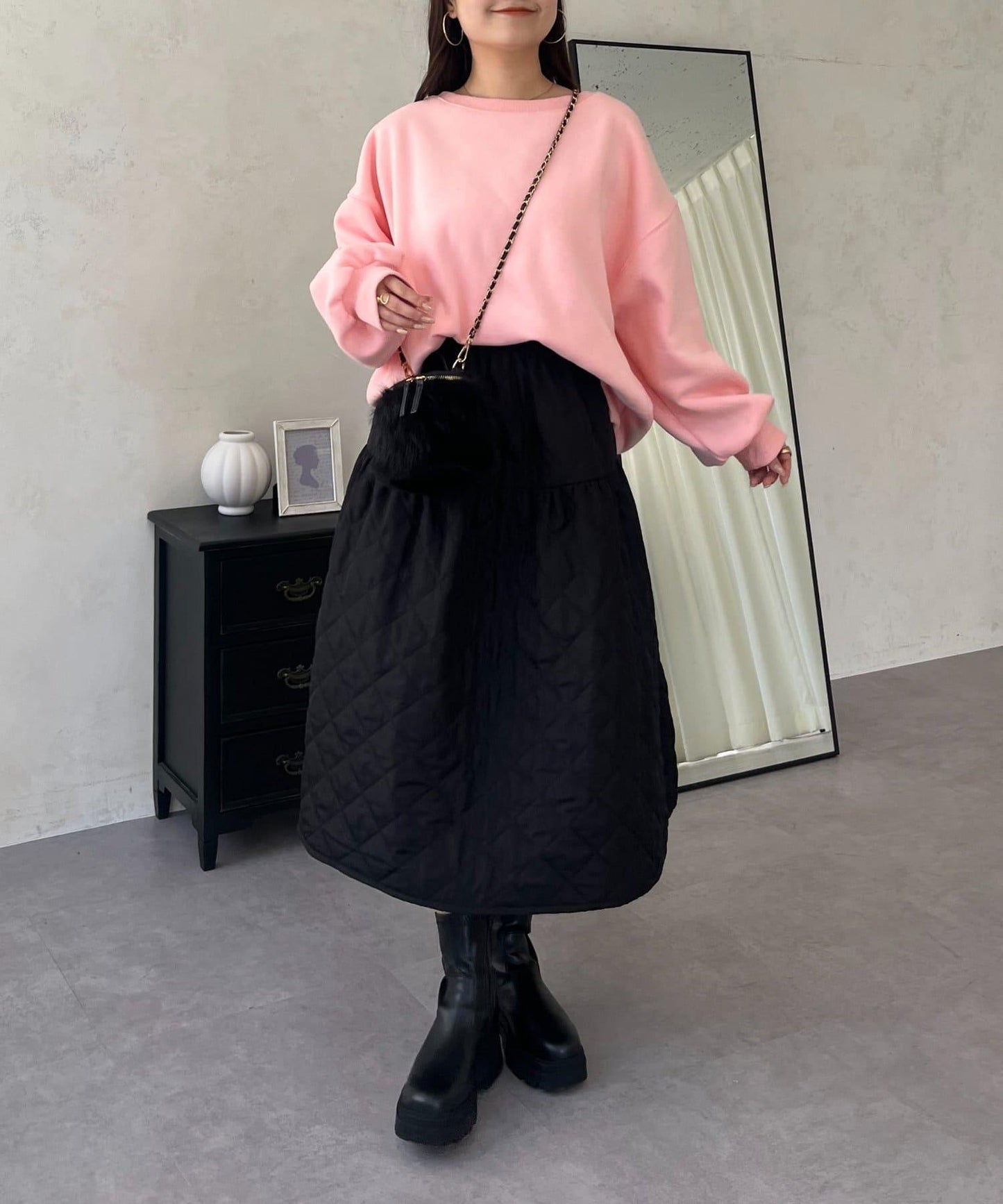 背面金屬裝飾加絨衛衣