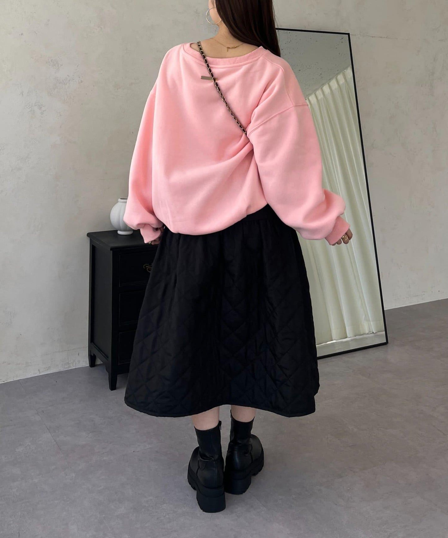 背面金屬裝飾加絨衛衣