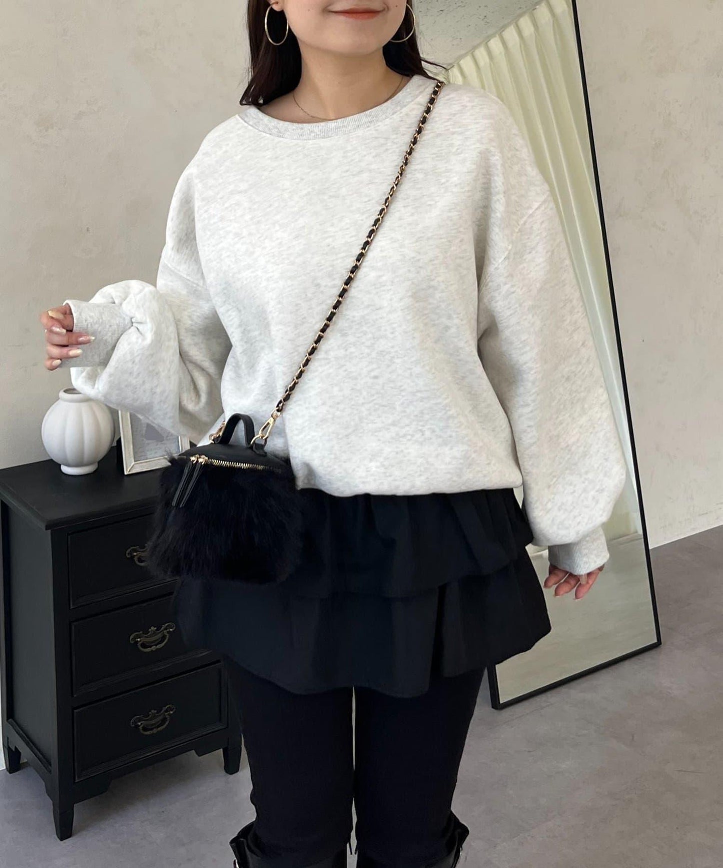 背面金屬裝飾加絨衛衣