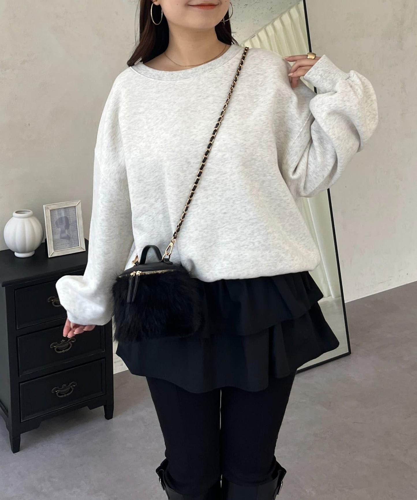 背面金屬裝飾加絨衛衣