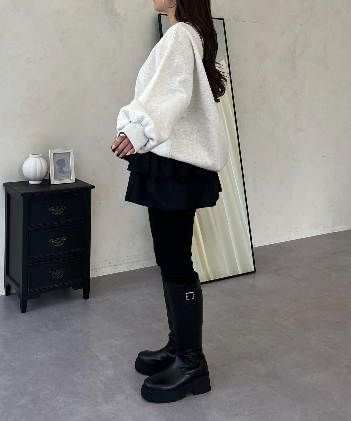 背面金屬裝飾加絨衛衣