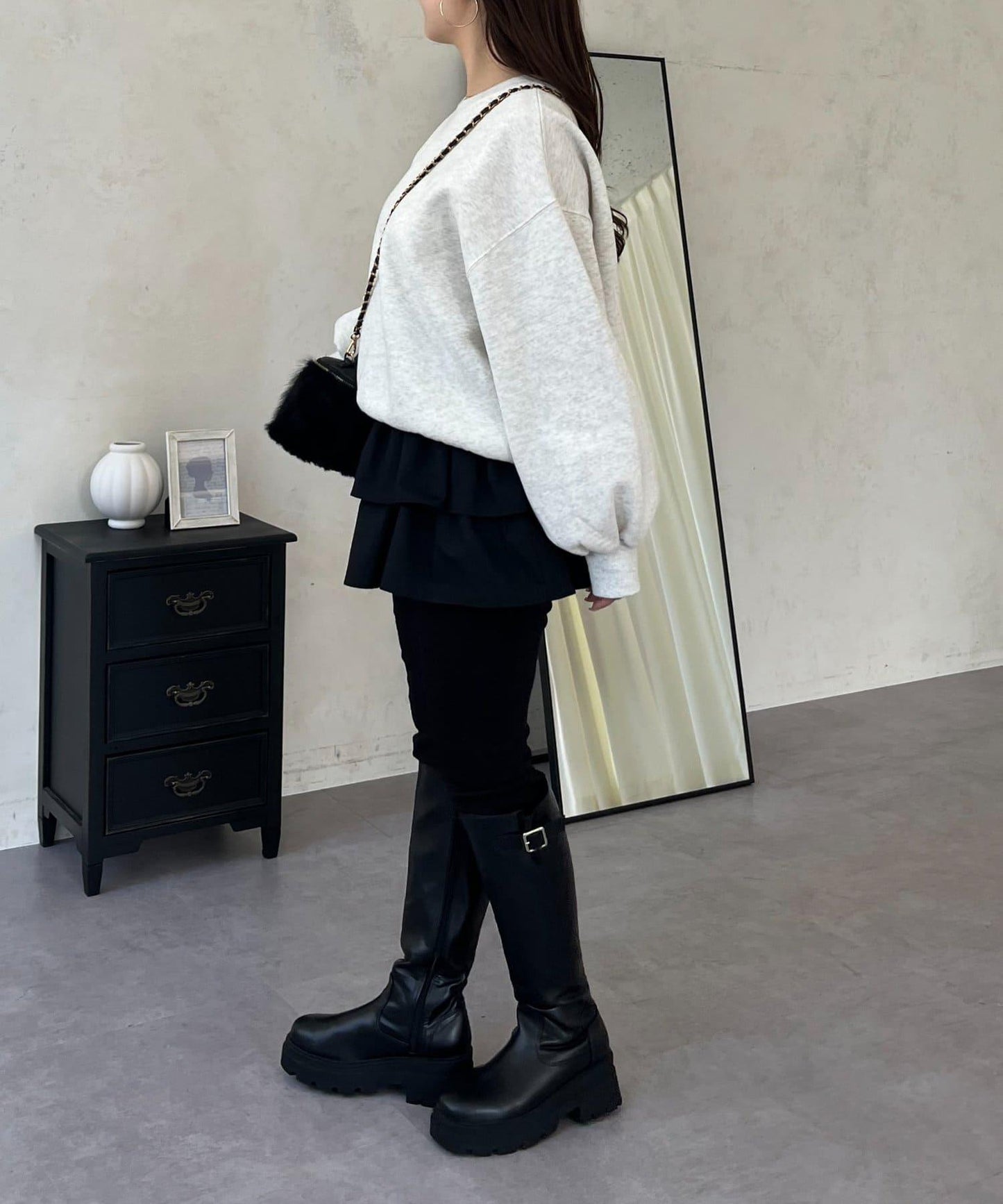 背面金屬裝飾加絨衛衣