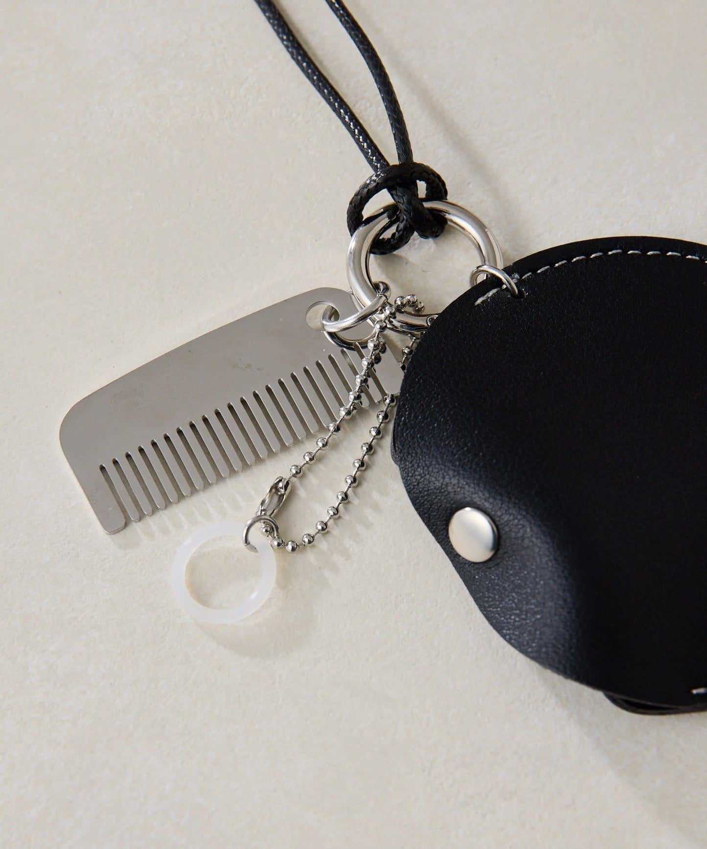 コーム付ネックストラップ 帶梳子頸掛繩