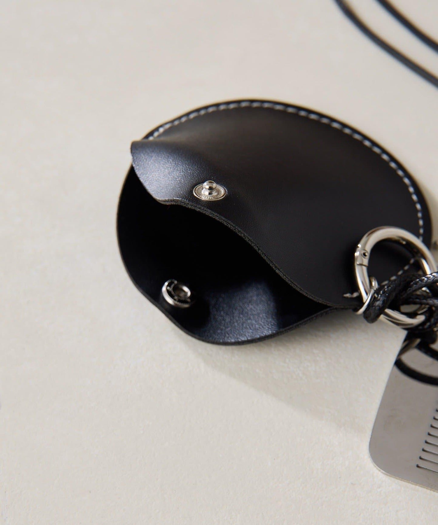 コーム付ネックストラップ 帶梳子頸掛繩