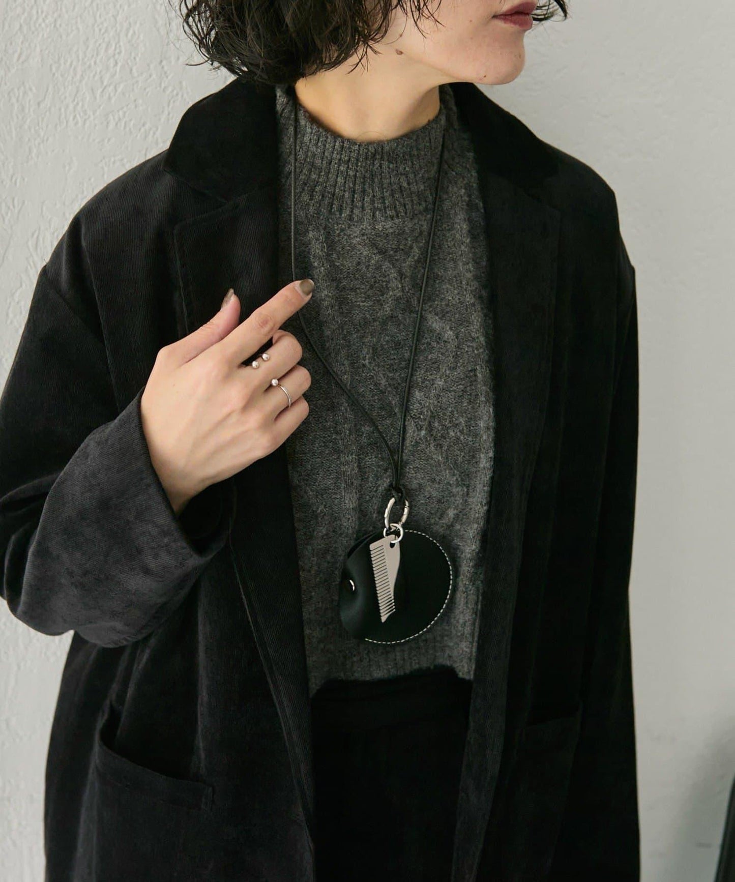 コーム付ネックストラップ 帶梳子頸掛繩