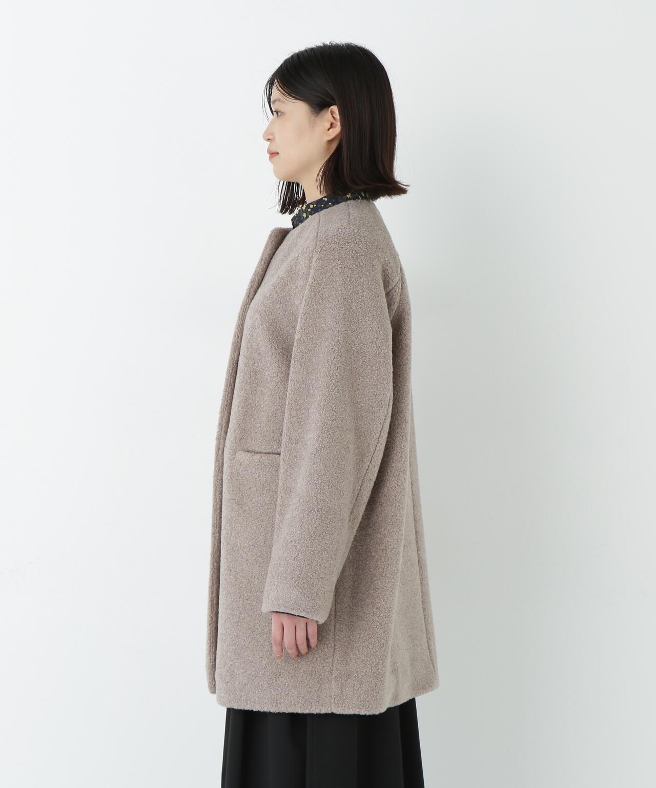 羊羔絨無領大衣