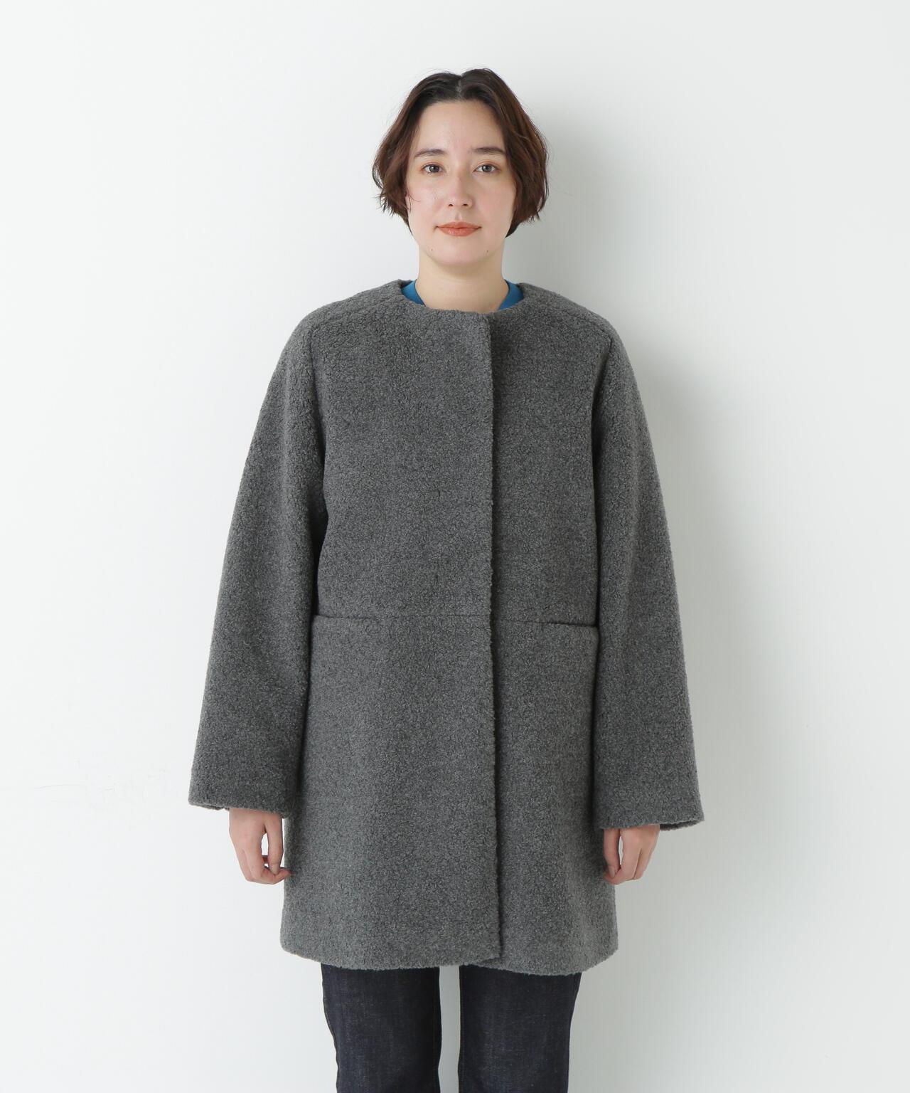 羊羔絨無領大衣