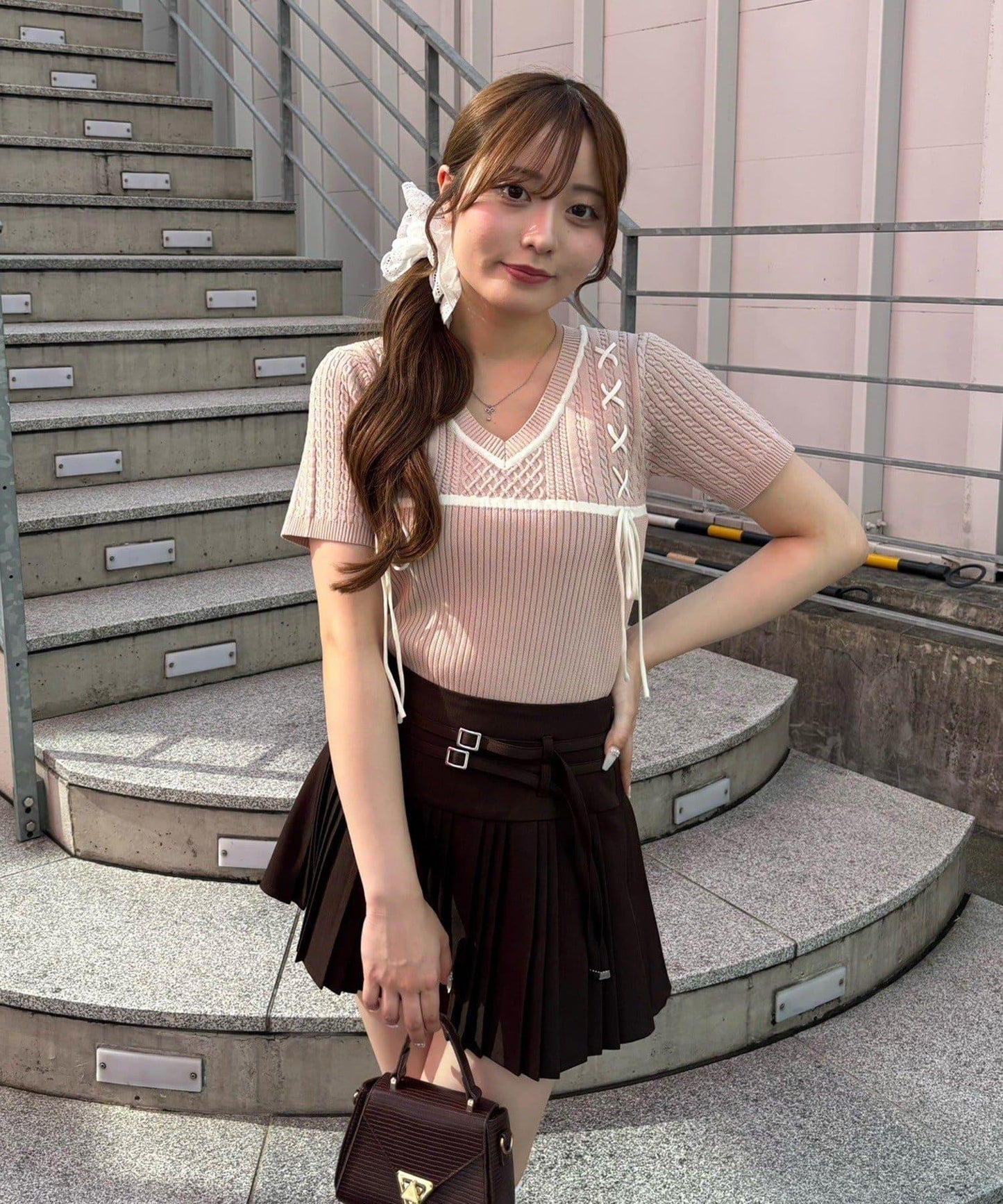 172072424