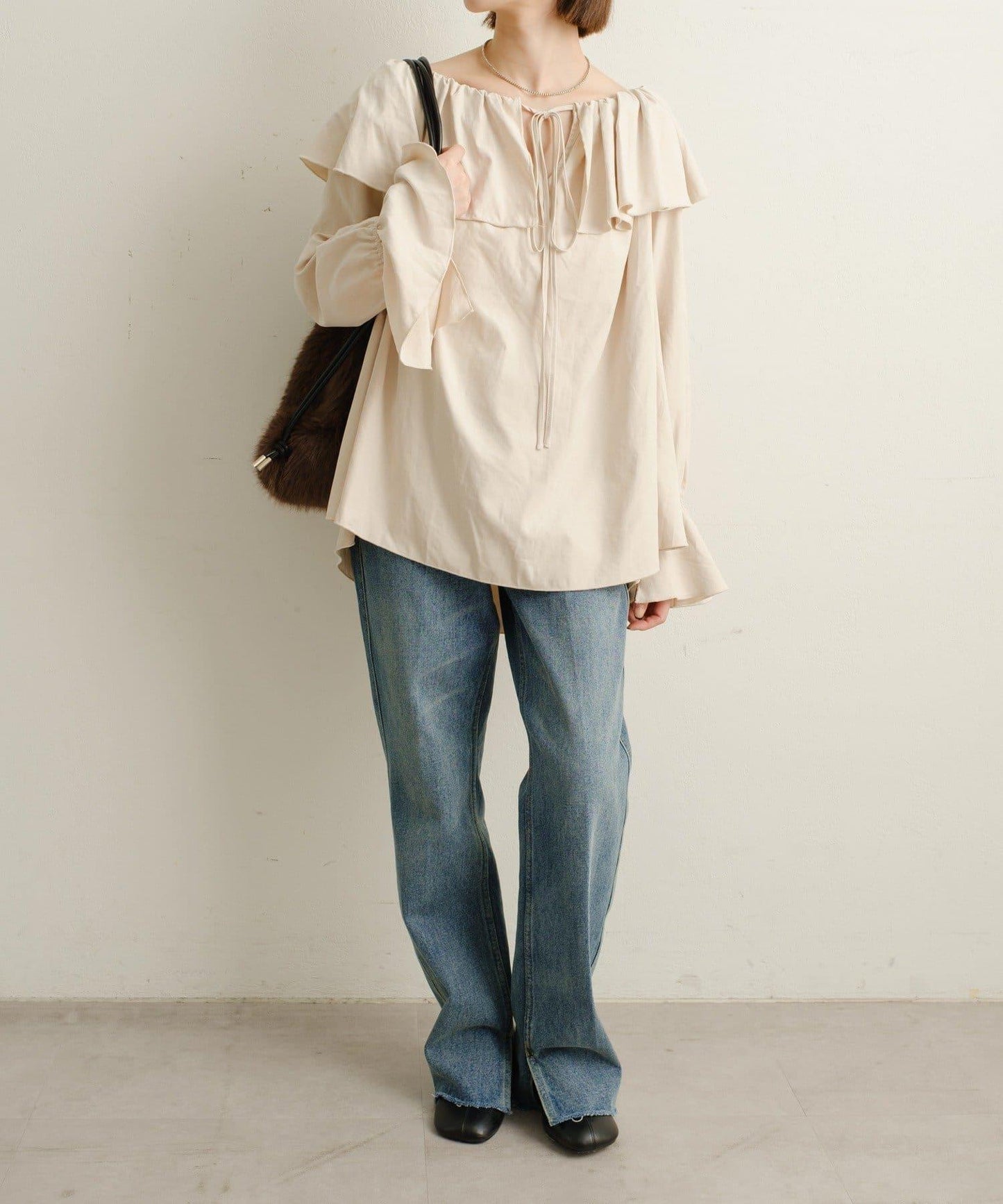 荷葉邊襯衫