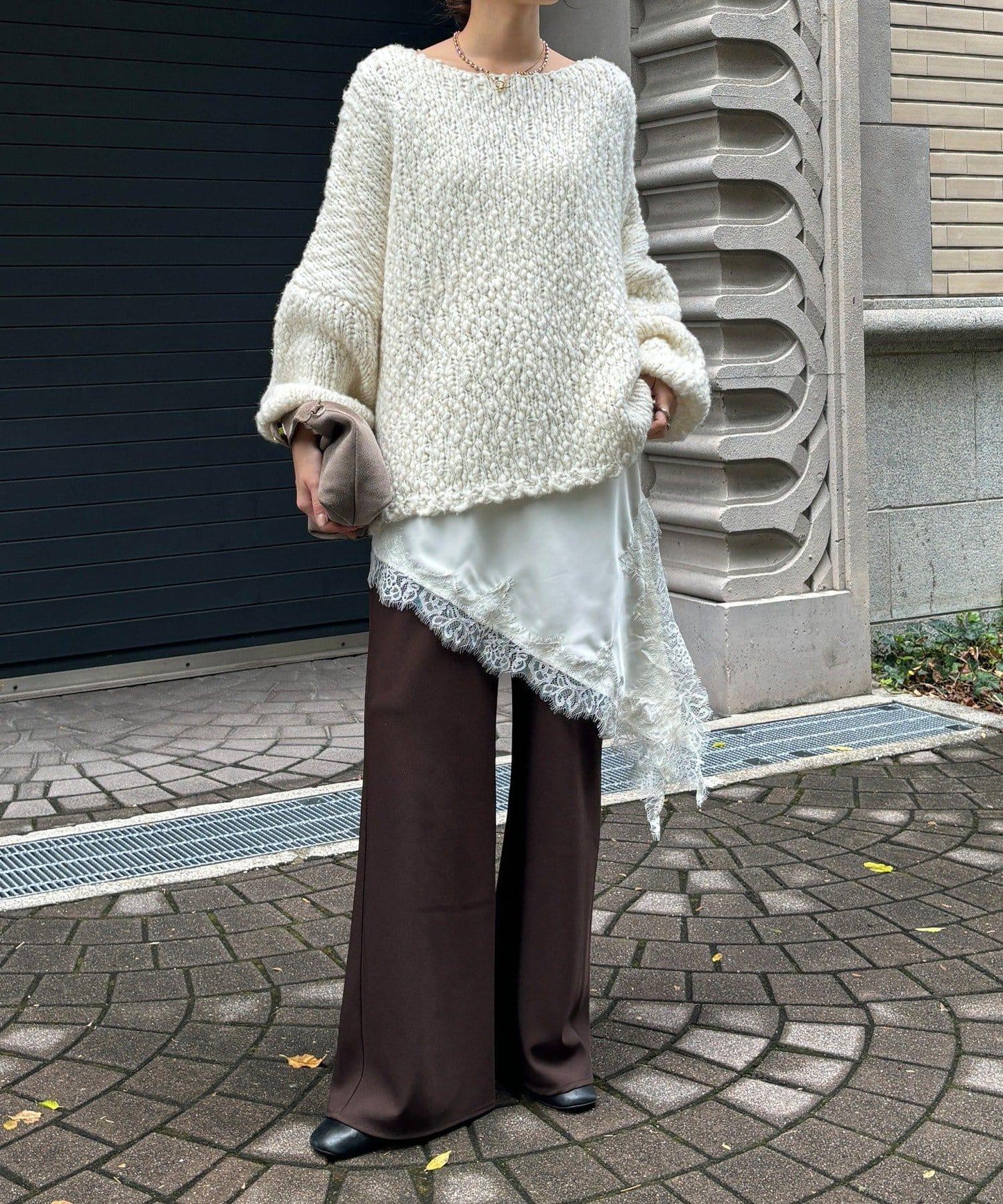 不對稱蕾絲吊帶