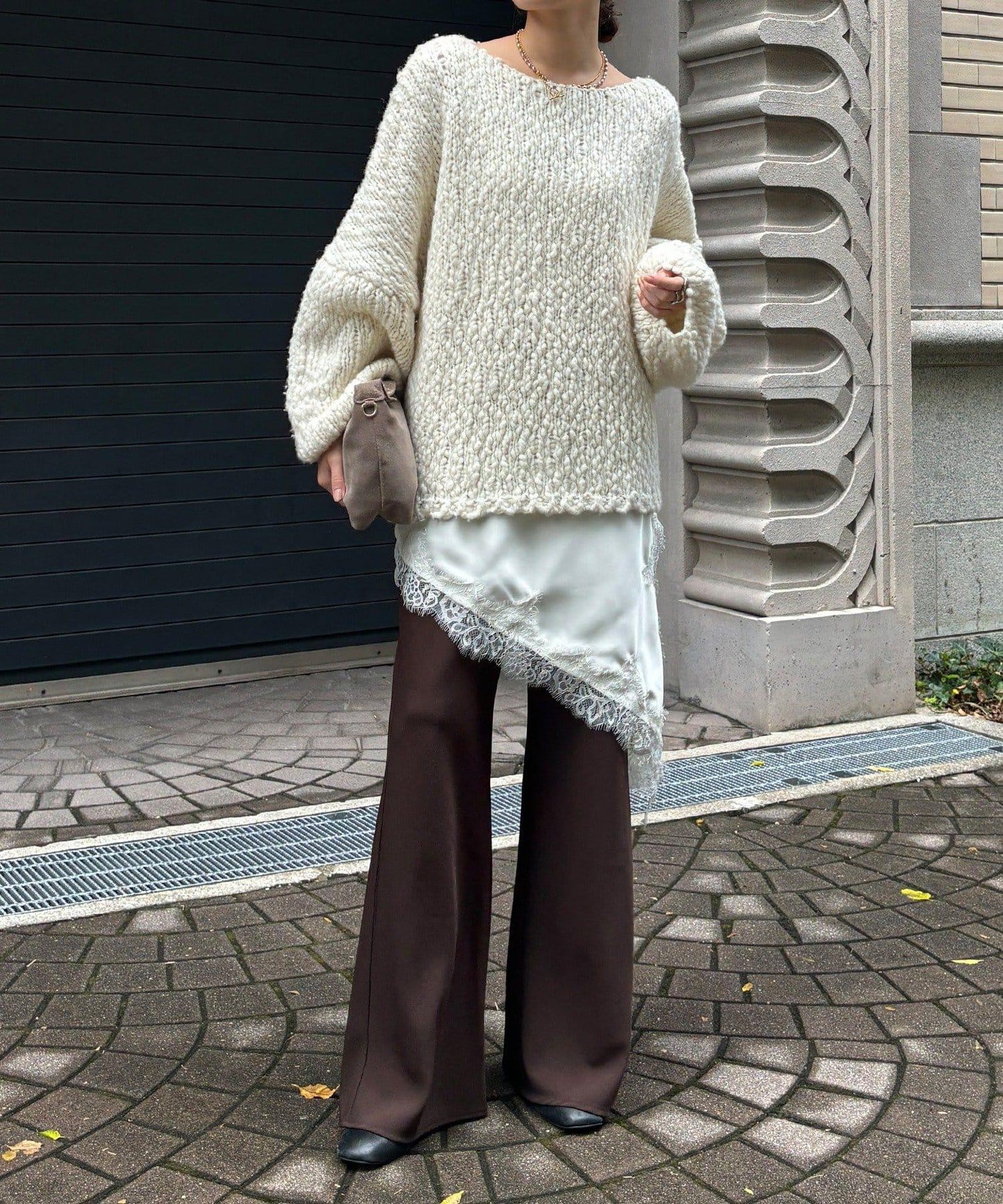 不對稱蕾絲吊帶