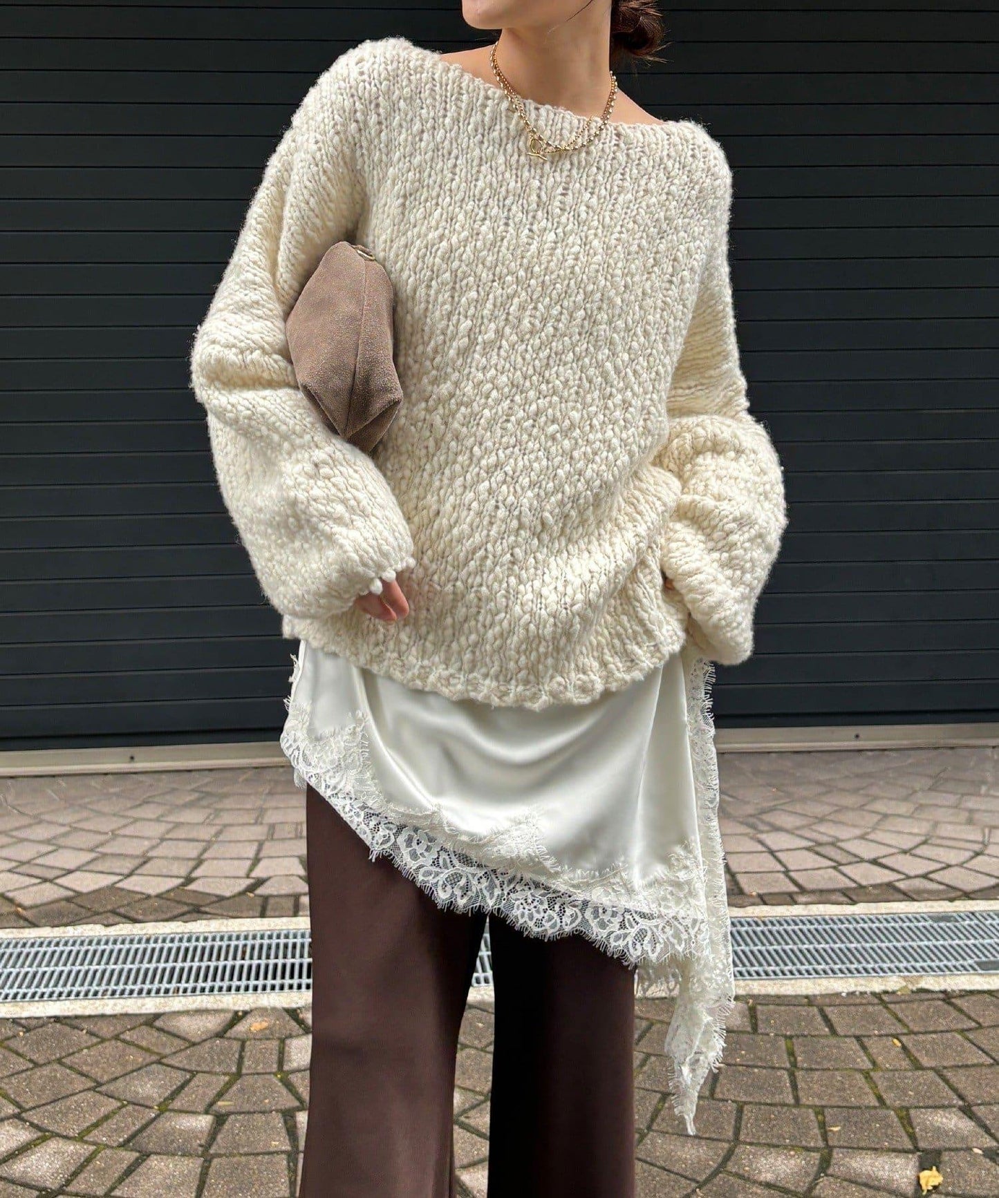 不對稱蕾絲吊帶