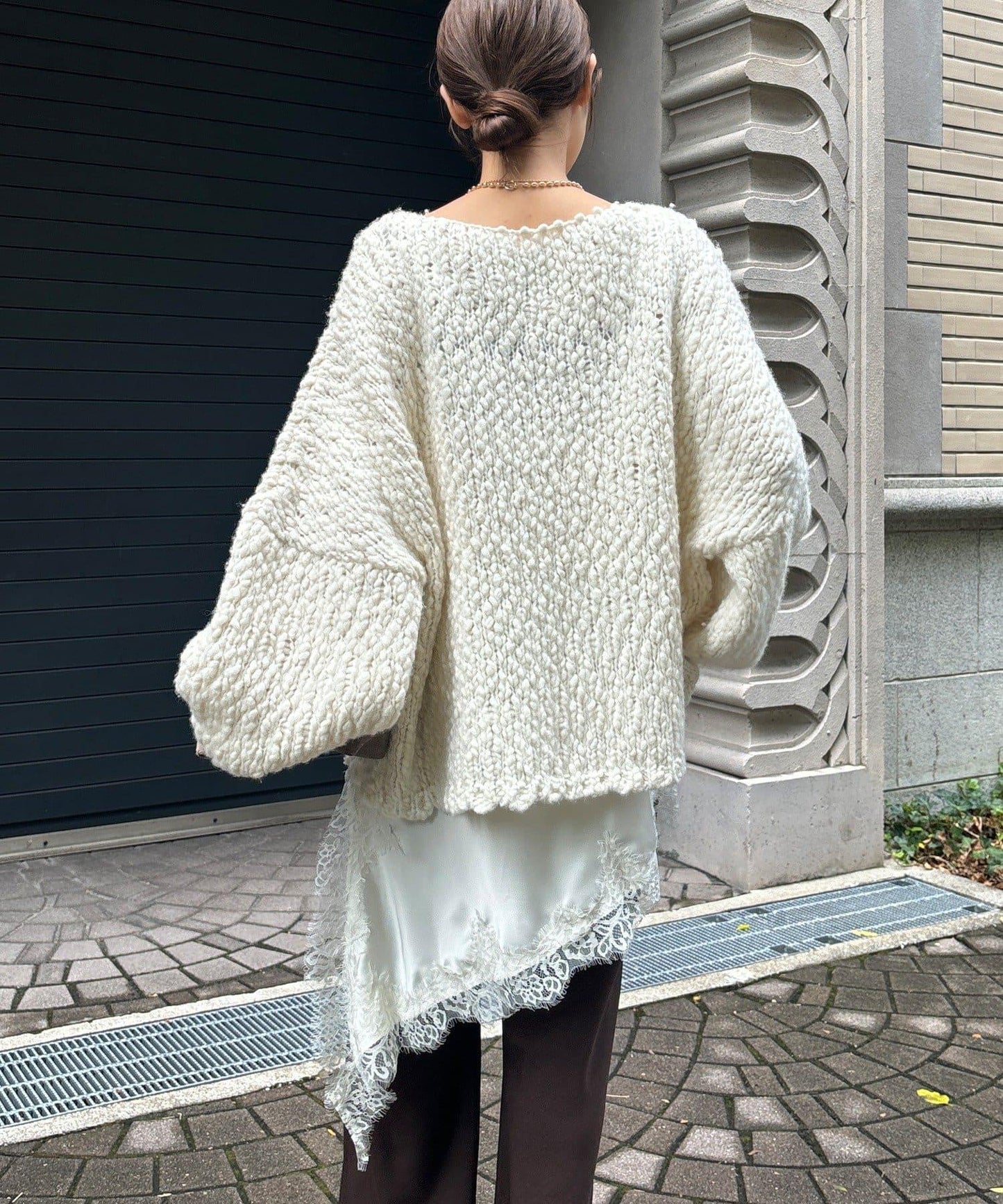 不對稱蕾絲吊帶