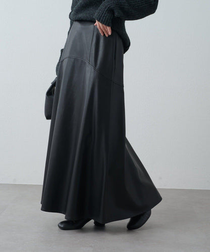 仿皮長款喇叭裙