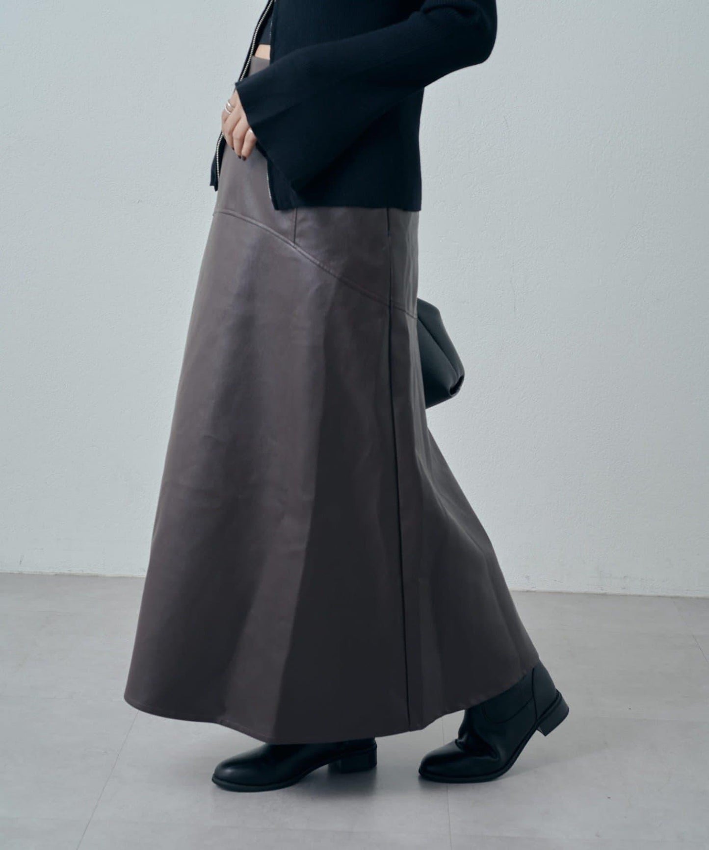 仿皮長款喇叭裙