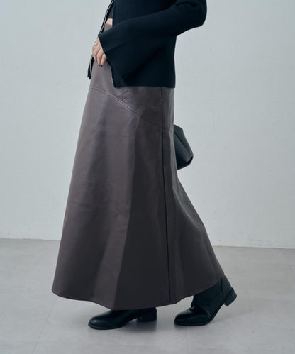 仿皮長款喇叭裙