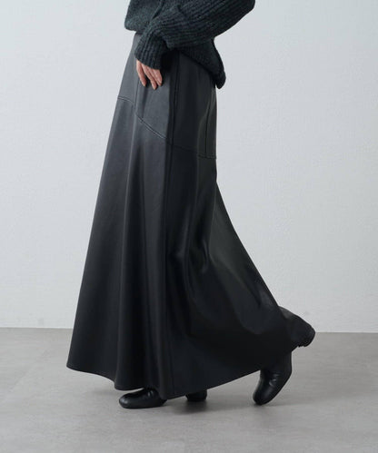 仿皮長款喇叭裙