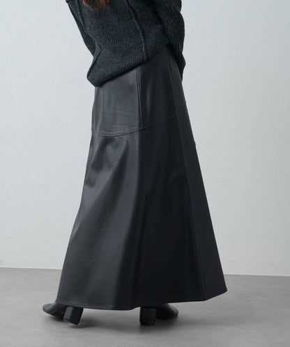 仿皮長款喇叭裙