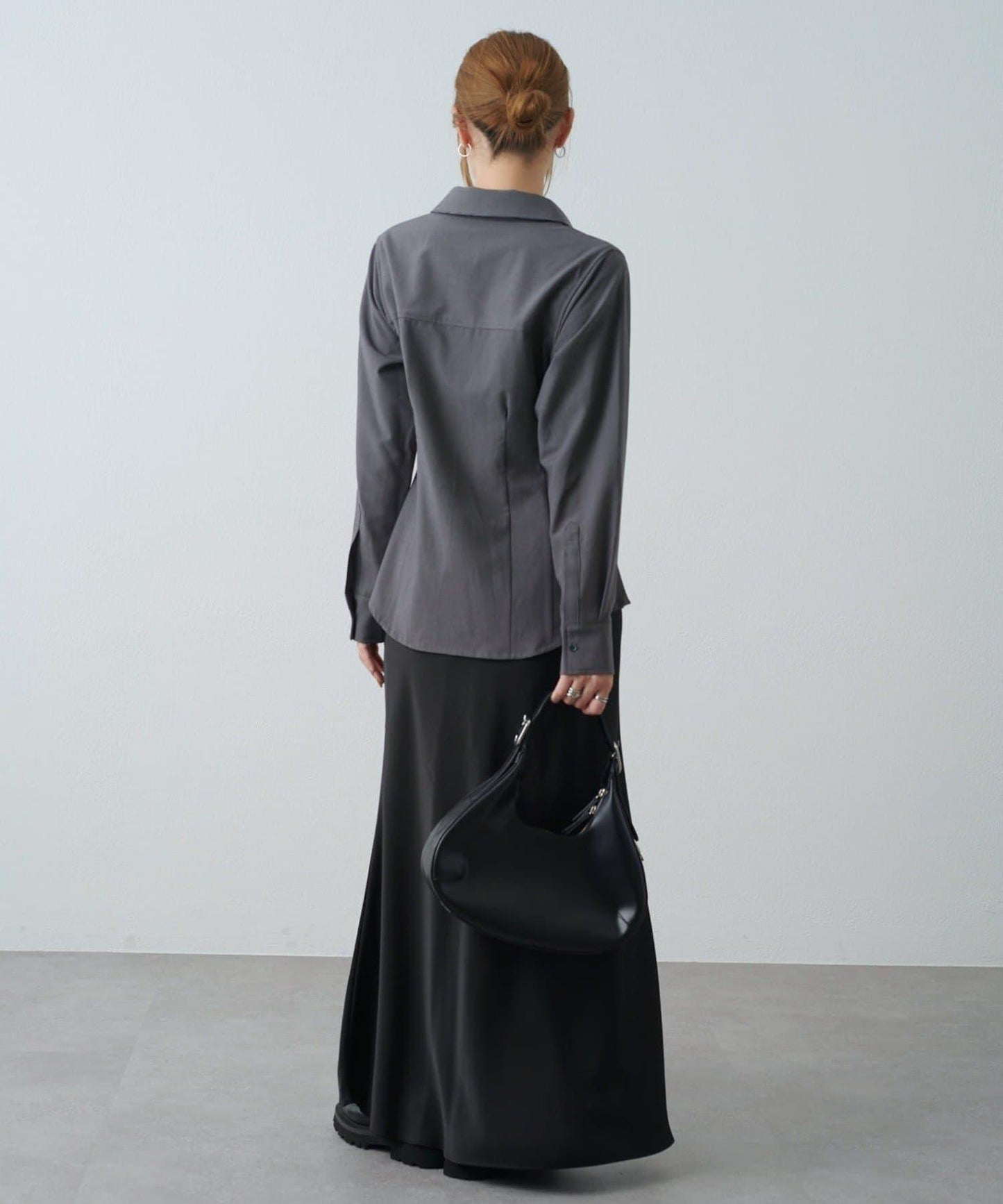 收腰褶皺設計襯衫