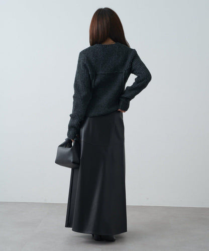 仿皮長款喇叭裙