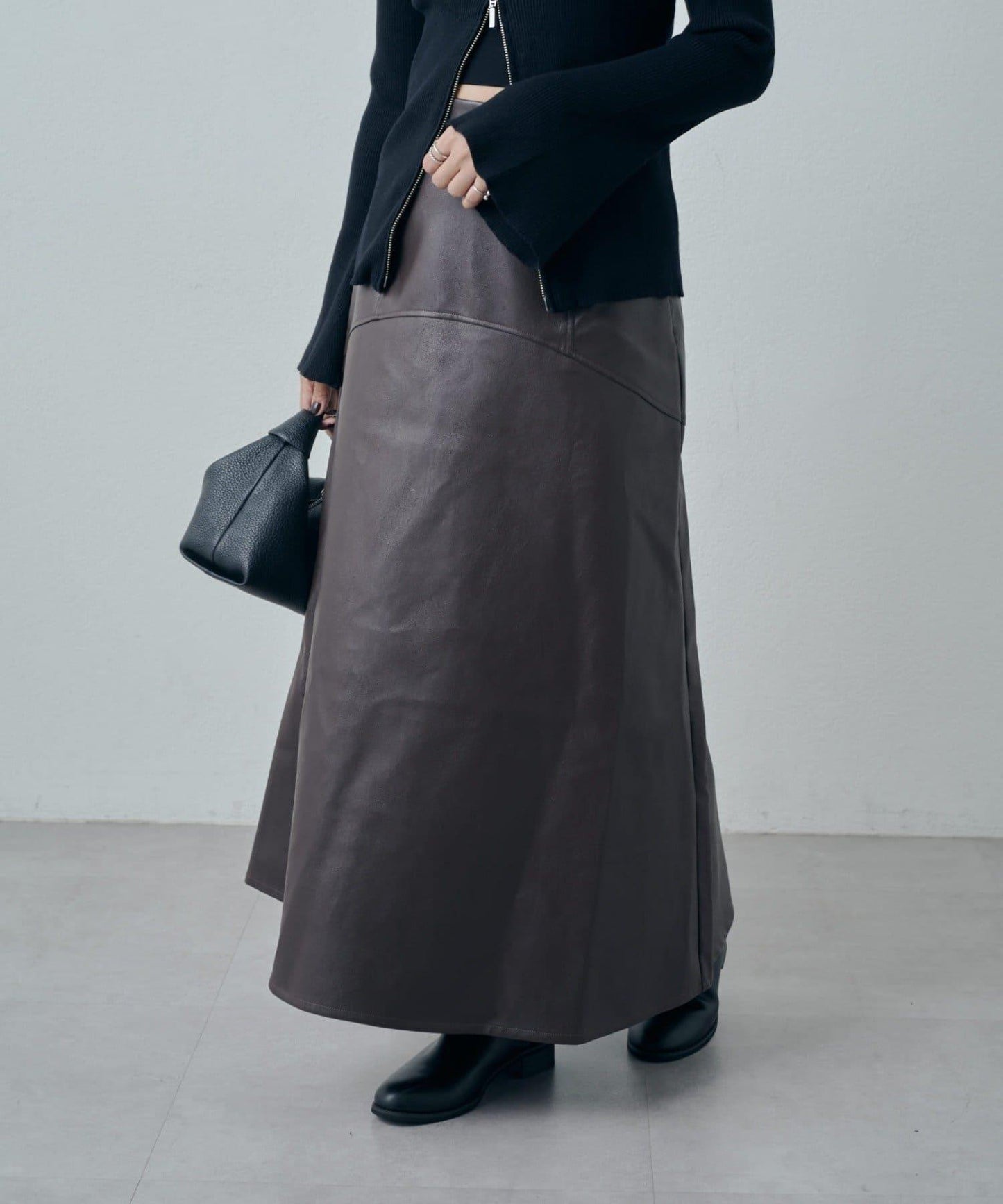 仿皮長款喇叭裙